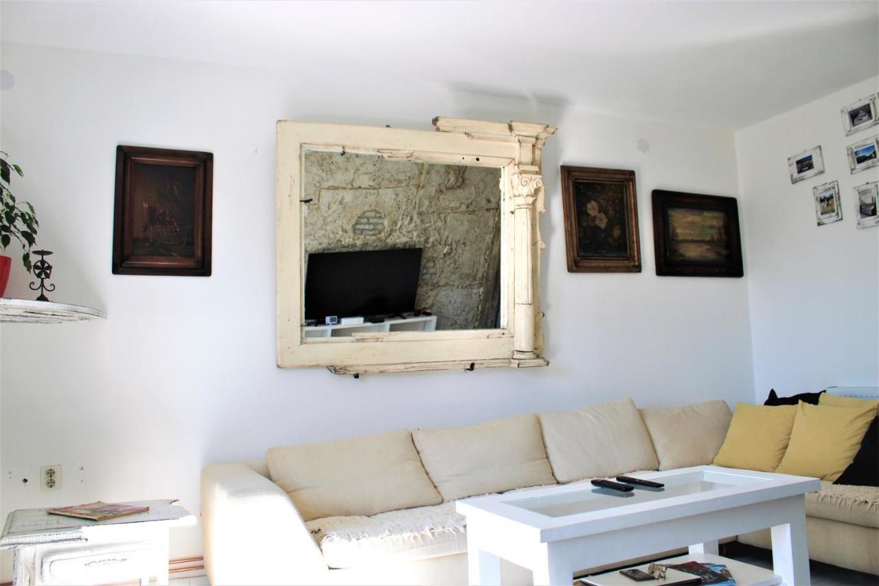 Ferienwohnung Mala Oaza Čačak Exterior foto