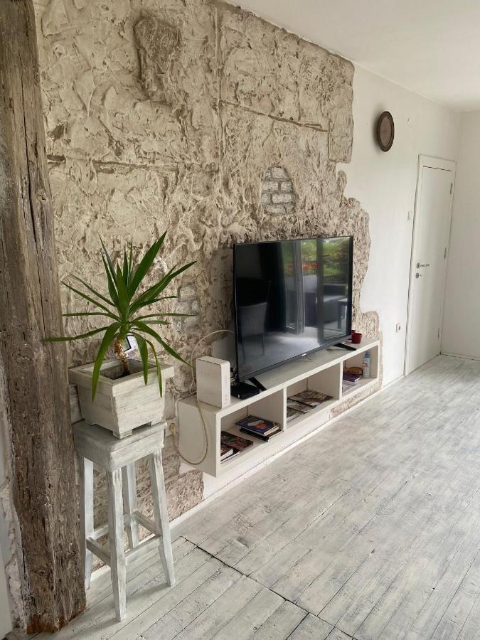 Ferienwohnung Mala Oaza Čačak Exterior foto